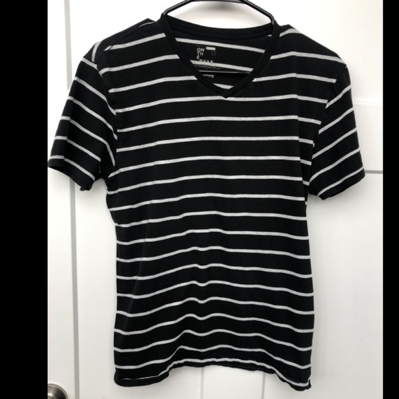 On The Byas Striped T-shirt - Picture 1 of 4